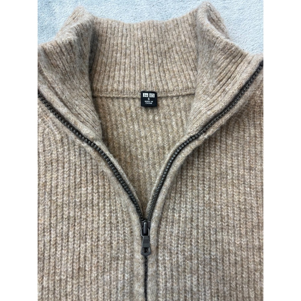 Uniqlo Mens Small Oatmeal Quarter Zip Knit Sweater Wool Blend Mock Neck Pullover